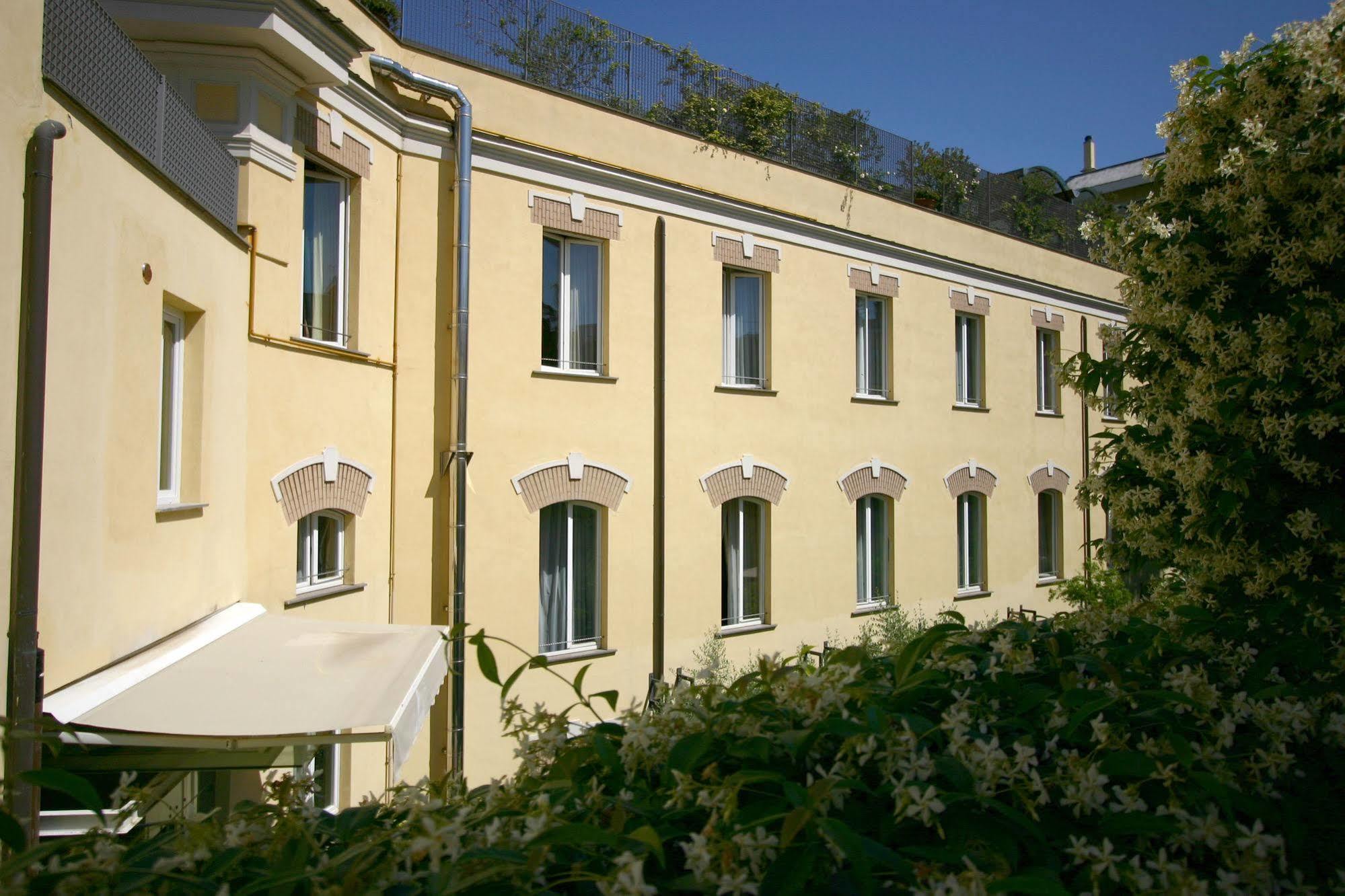 Ateneo Garden Palace Rome Extérieur photo